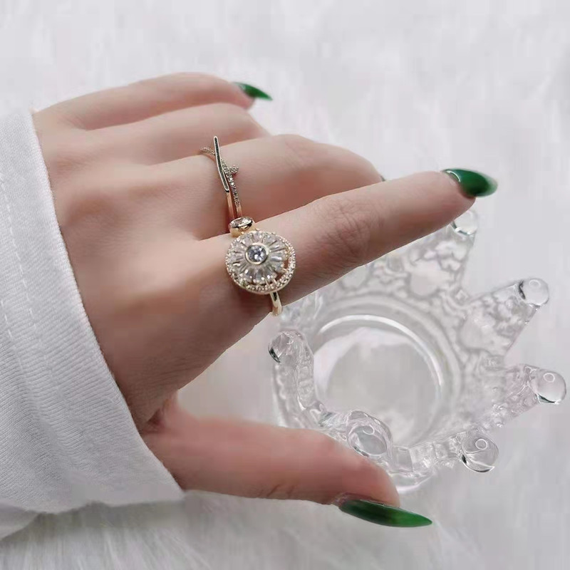 Gold Crystal Anxiety Relief  Spinning Ring-belovejewel.com