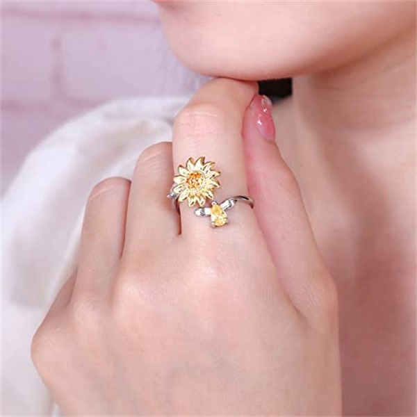 "YOU ARE MY SUNSHINE" Rotating Sunflower Ring-belovejewel.com