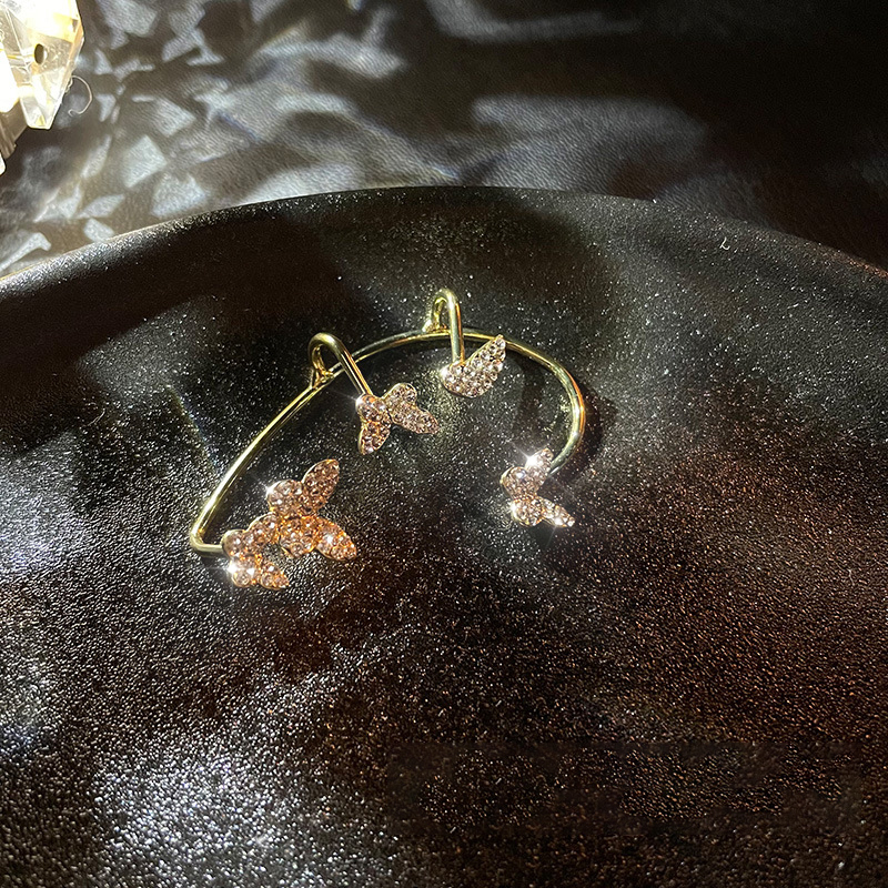 🦋Shiny Zircon Butterfly Ear Clips🦋-belovejewel.com