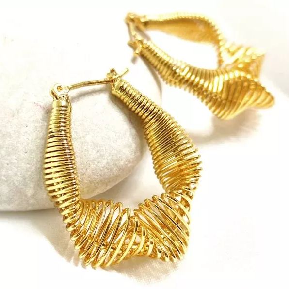 Golden French Style Wavy Earrings-belovejewel.com