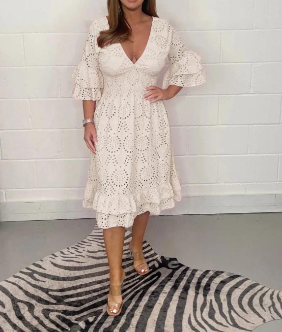 🔥🔥🔥🔥GORGEOUS EMBROIDERY ANGLAISE MIDI DRESS