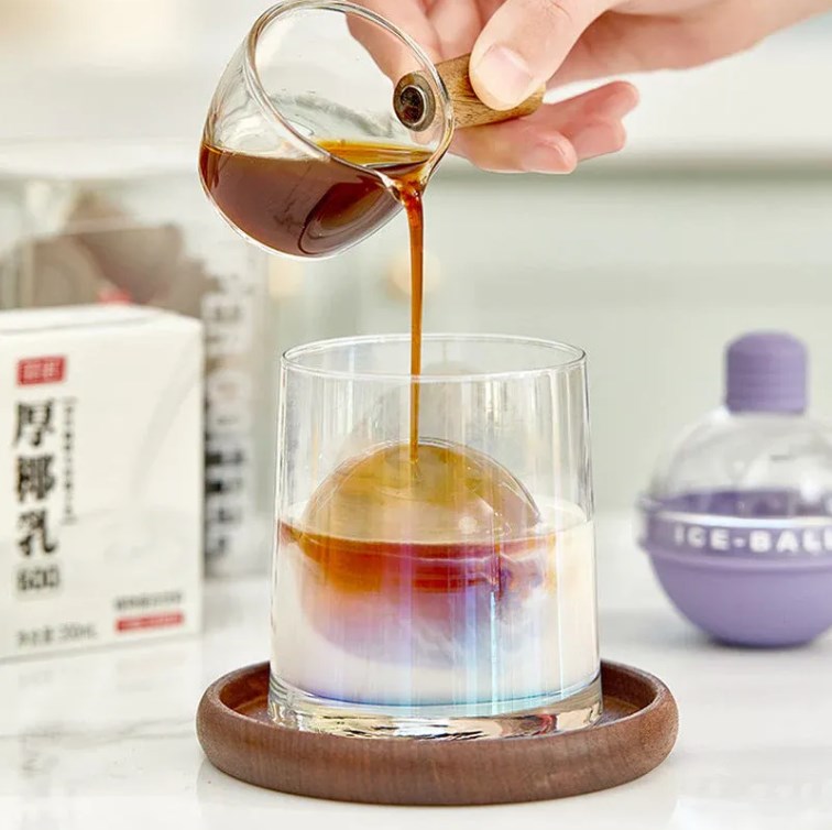 🔥2023 Summer New Creative - Light Bulbs Ice Molds-EchoDecor