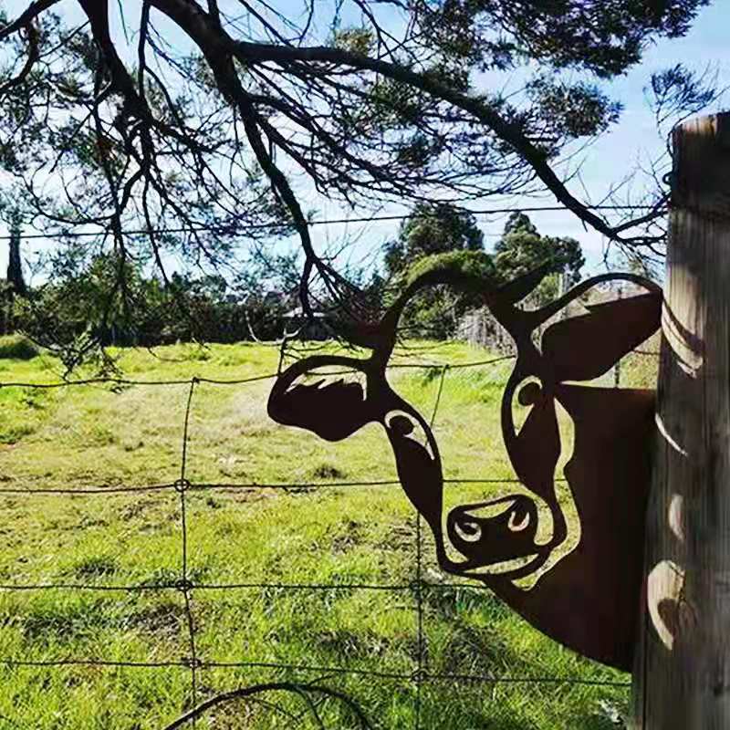 🐏 Outdoor Garden Farm Peeping Goat Metal Artwork Indoor Decoration-EchoDecor