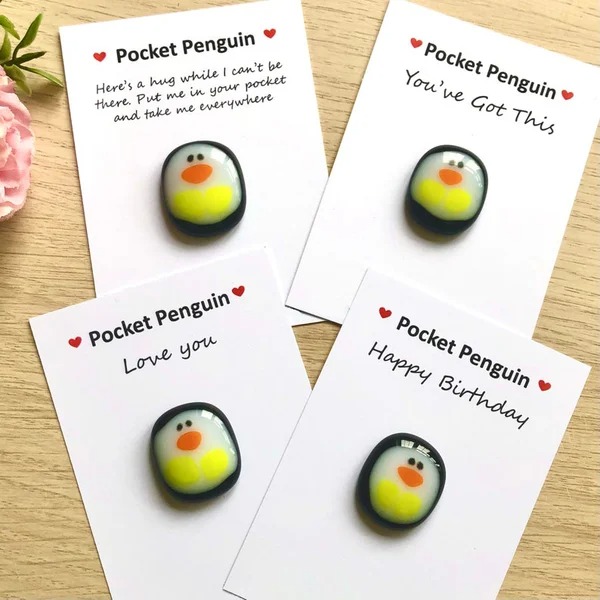 🔥Special Gift 🎁-A Little Pocket Penguin Hug-EchoDecor