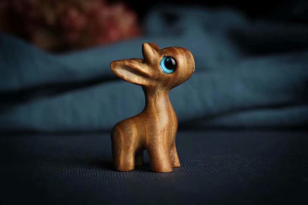 🦌Handmade Wood Carved Deer-EchoDecor