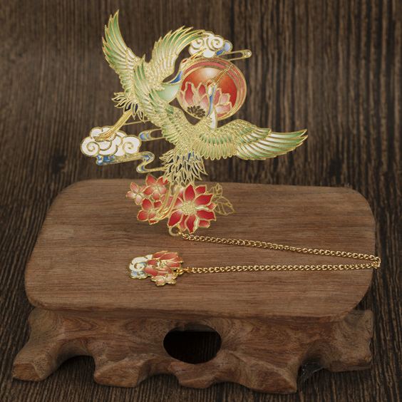 Luxury Metal Bookmark Mythical Beast Ancient Style-EchoDecor