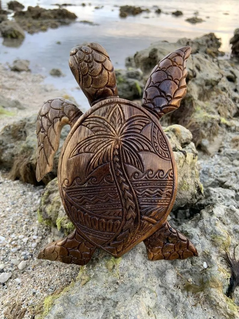 🐢 Hawaiian Turtle Woodcarving