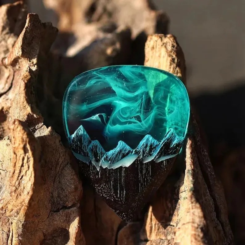 🎸Northern Lights Guitar Pick Necklace-EchoDecor