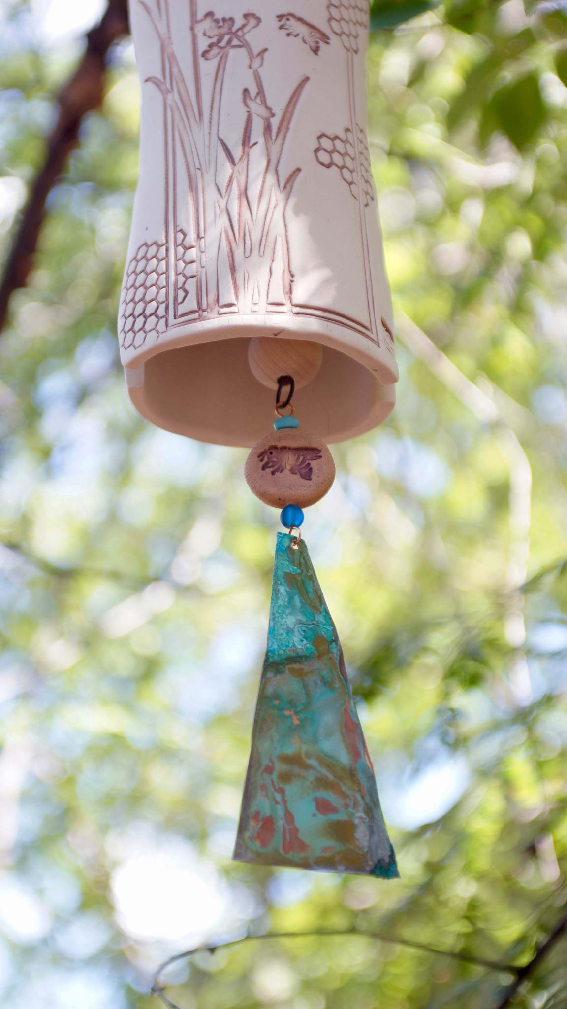 Ceramic Wind Chime Garden Bell, Honeycomb Bee Pattern-EchoDecor