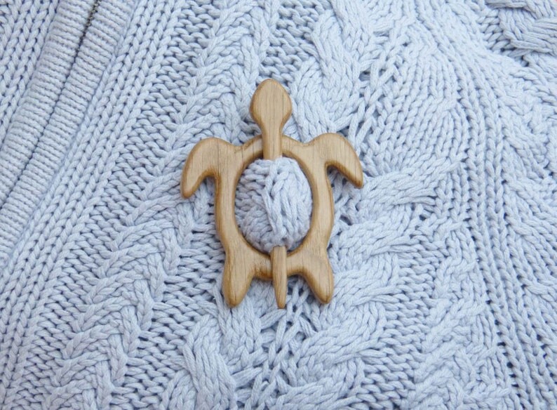 🎄 LAST DAY 50% OFF🔥 Brooch pin with wooden animal pattern (sweater clip)-EchoDecor