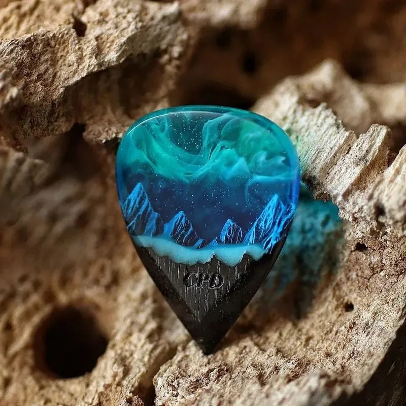 🎸Northern Lights Guitar Pick Necklace-EchoDecor