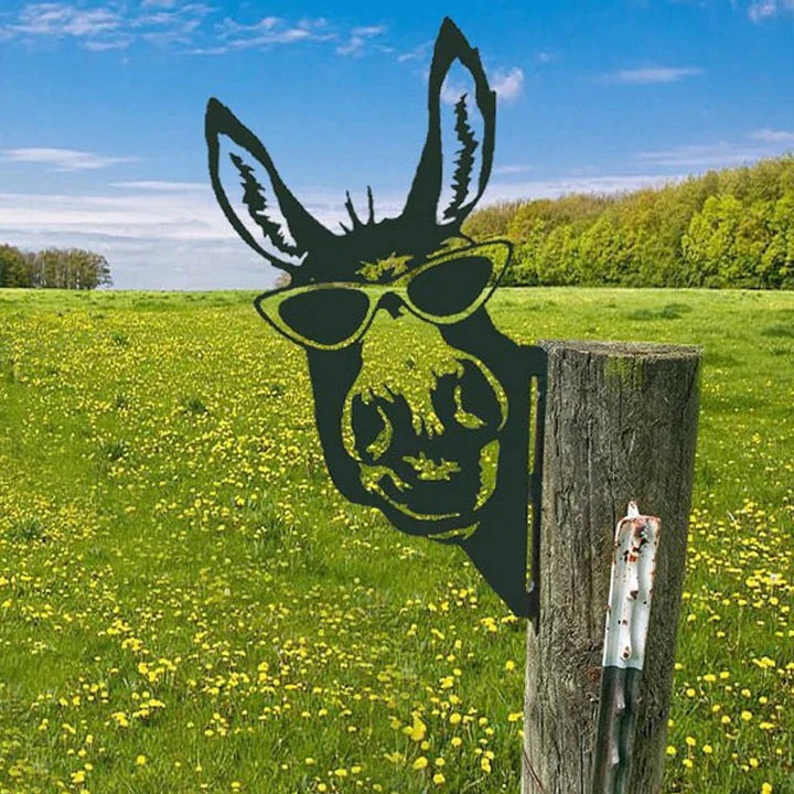🐏 Outdoor Garden Farm Peeping Goat Metal Artwork Indoor Decoration-EchoDecor