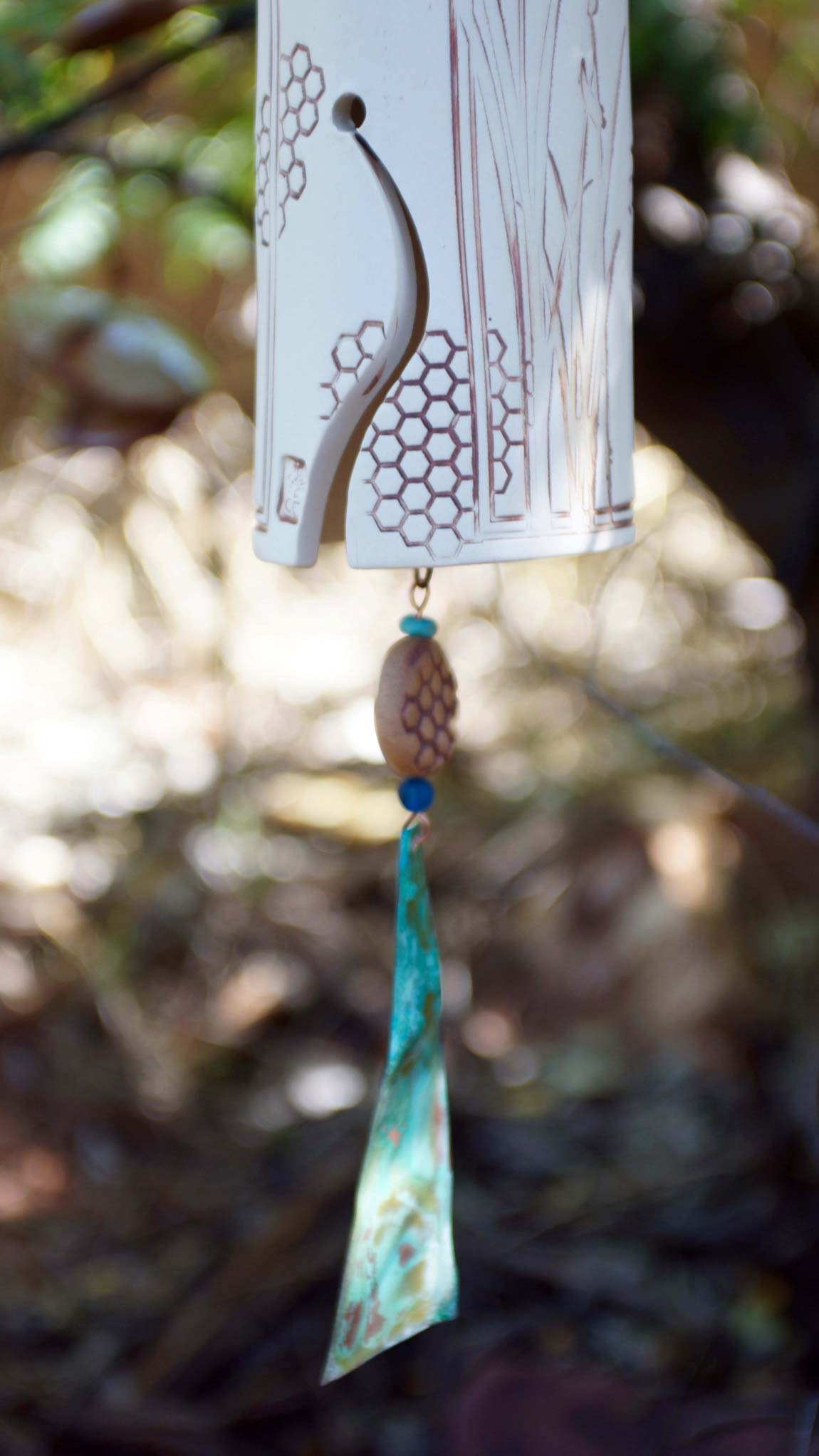 Ceramic Wind Chime Garden Bell, Honeycomb Bee Pattern-EchoDecor