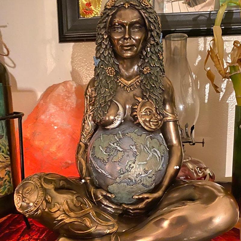 Mother Earth Goddess Statue-EchoDecor
