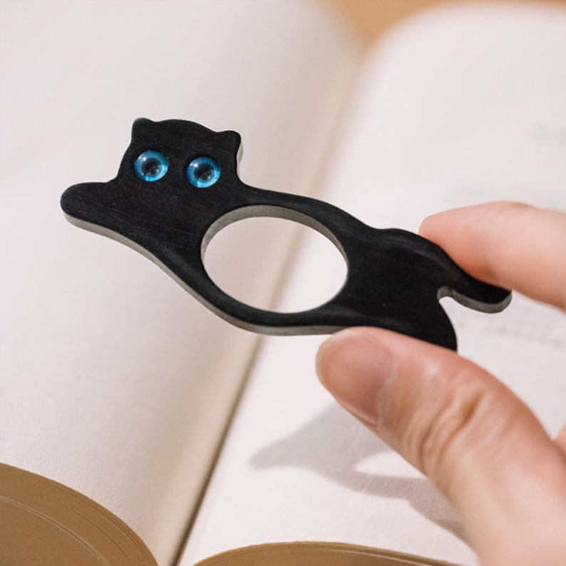 Cute Wood Book Holder Thumb Page Holder-EchoDecor