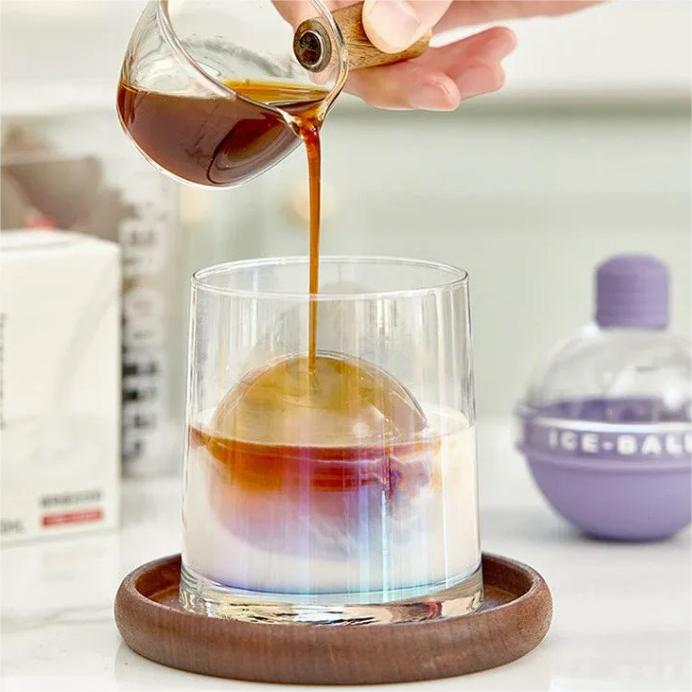 🔥2023 Summer New Creative Light Bulbs Ice Molds🌬