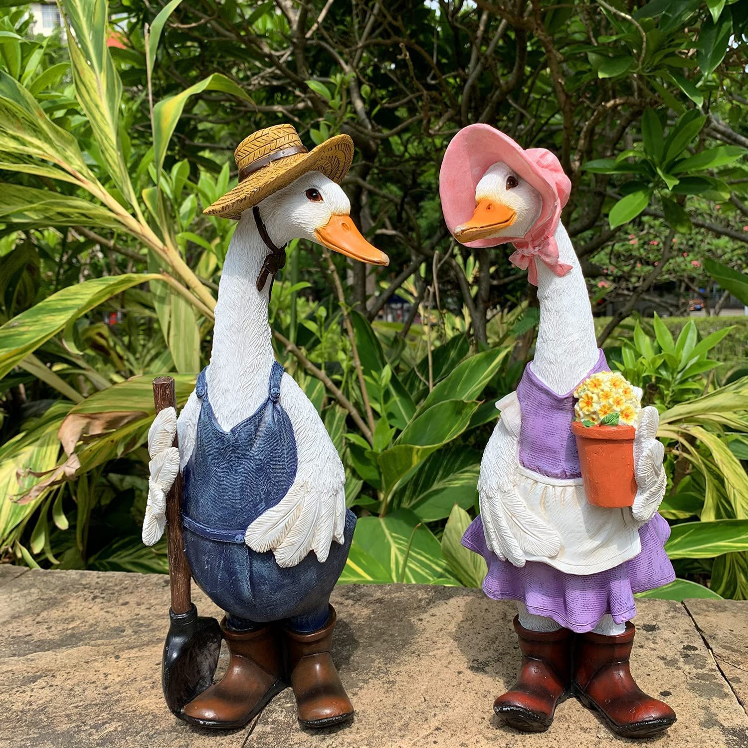 Garden Statues Gardener Couple Duck-EchoDecor