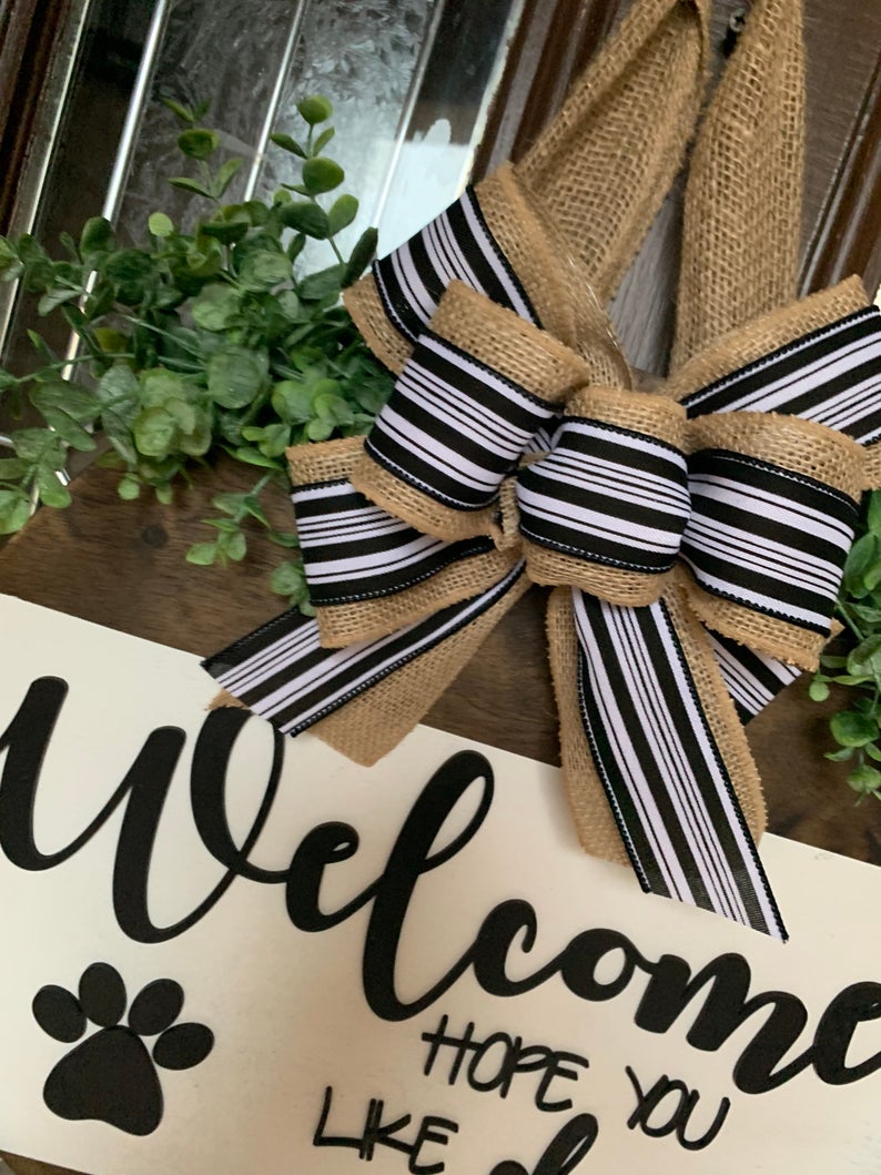 Welcome Hope You Like Dogs Door Hanger-EchoDecor