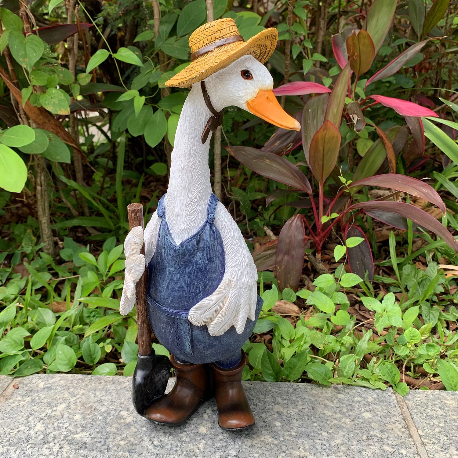 Garden Statues Gardener Couple Duck-EchoDecor