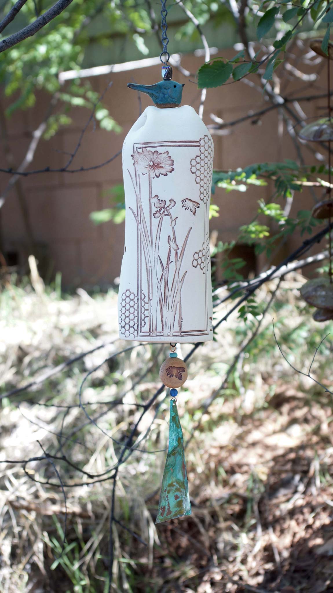 Ceramic Wind Chime Garden Bell, Honeycomb Bee Pattern-EchoDecor