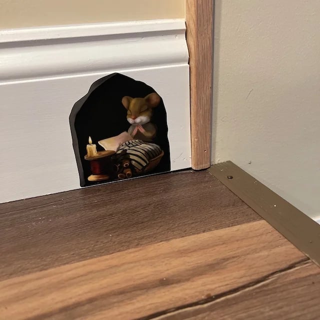 🐭3D Mouse Reading Book in Mouse Hole - Wall Decal Sticker-EchoDecor