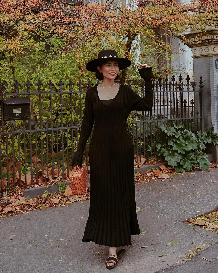 2023 Fall New Sleeved Knit Midi Dress (Buy 2 Free Shipping)