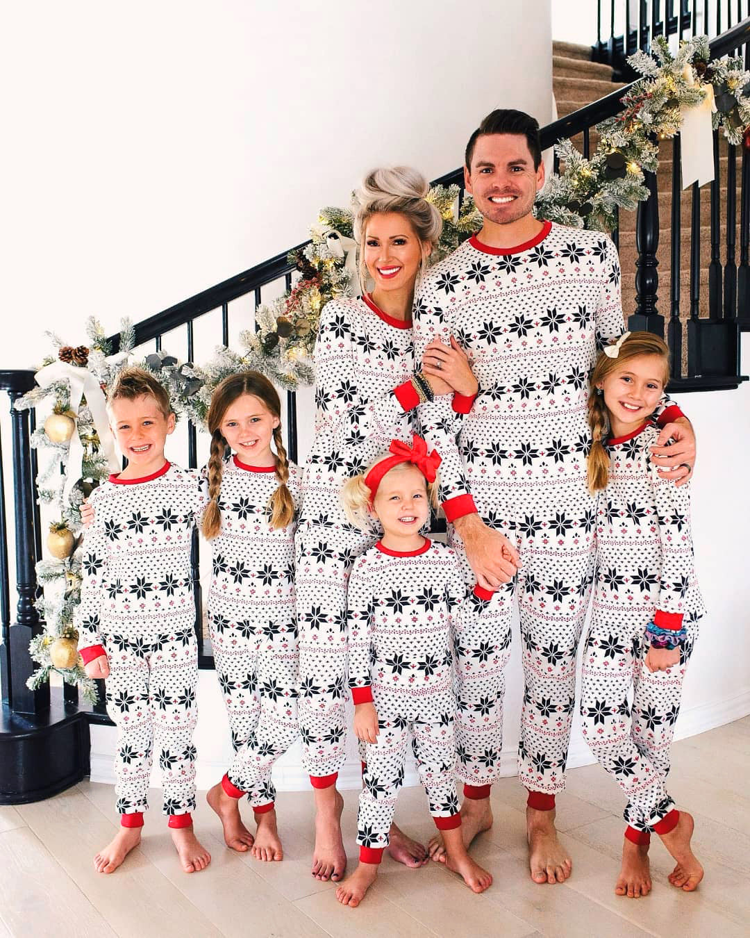 Snowflake Family Pajamas 2-piece Set-Pink Laura