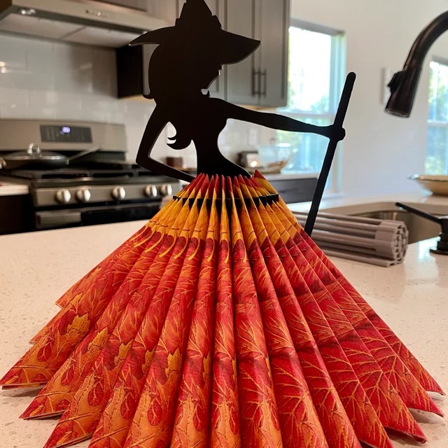 “Witch“ Napkin holder
