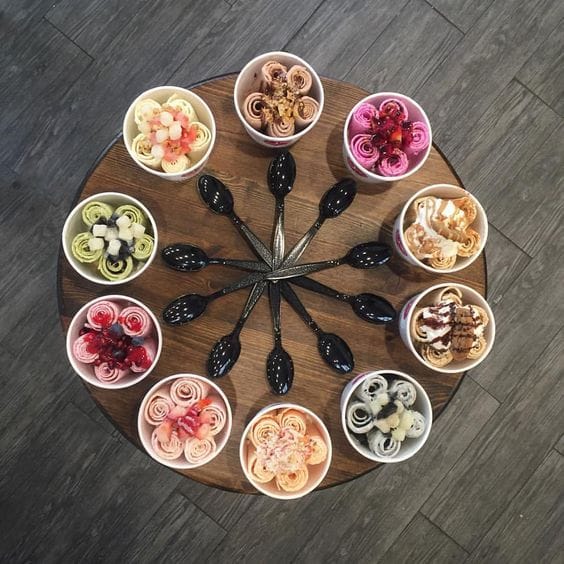 ICE CREAM MAKER-Grand Kitchen