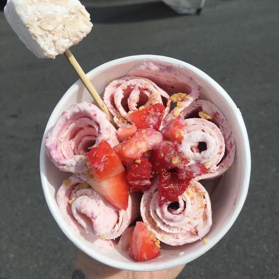 ICE CREAM MAKER-Grand Kitchen