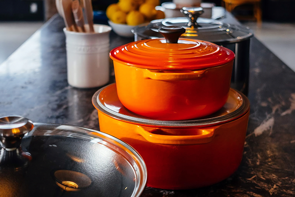 Cast Iron-Grand Kitchen