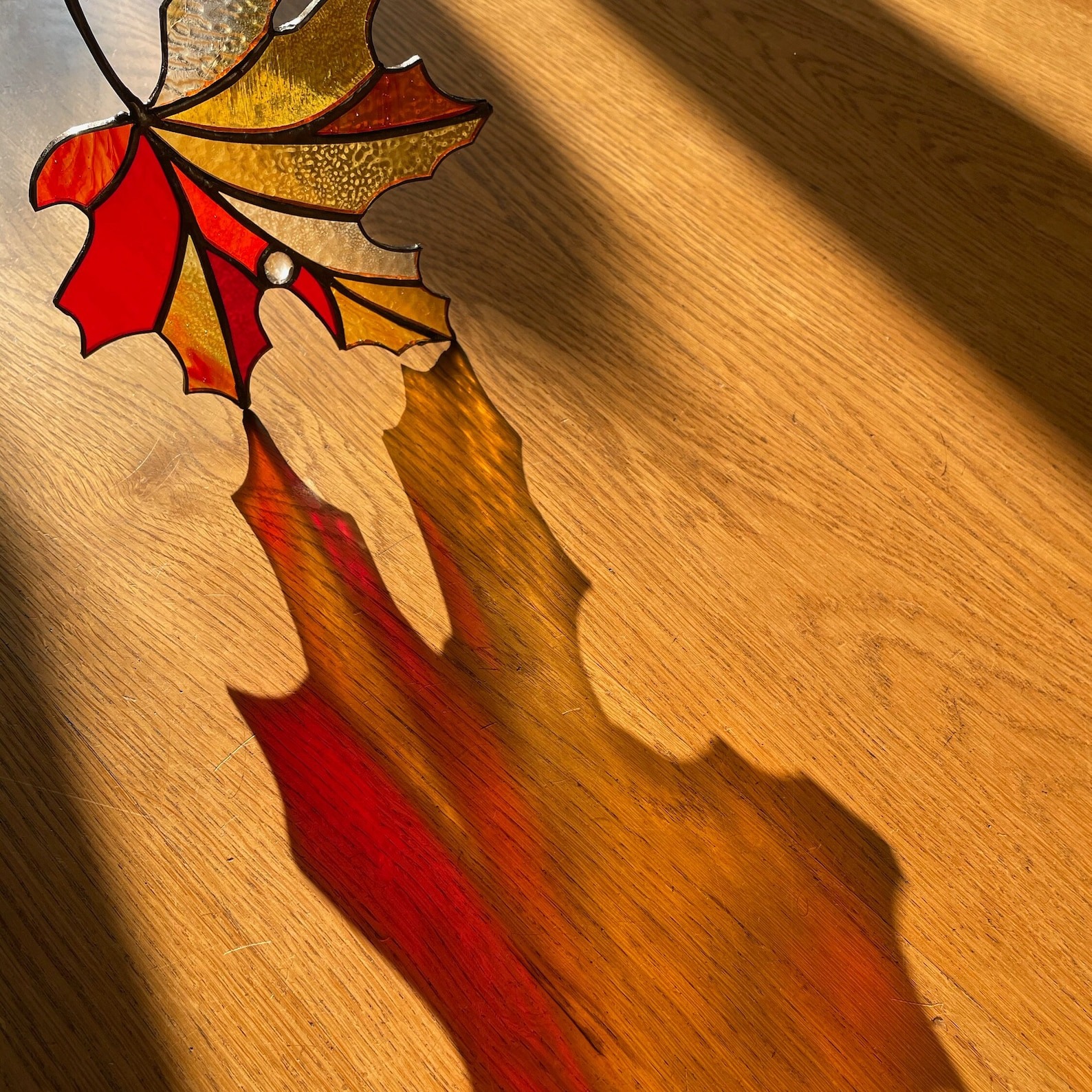 【First Gift OF Autumn】Handmade Maple Leaf Suncatcher