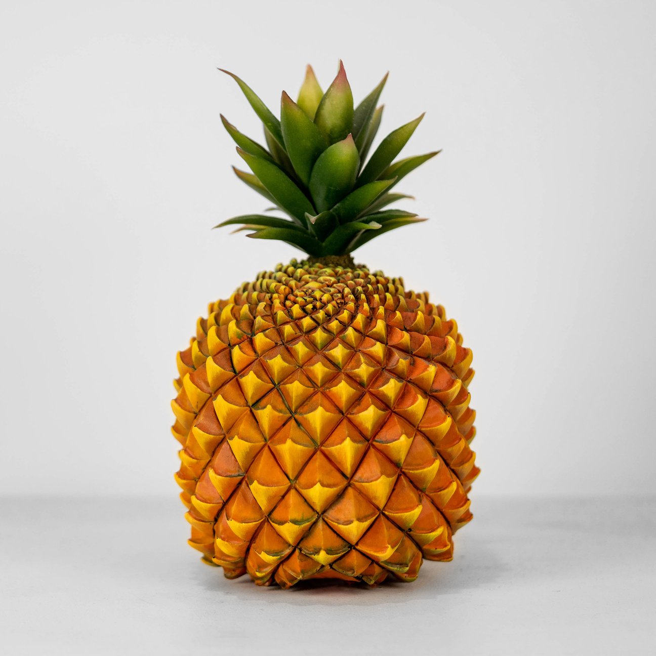 Handmade Skull-Pineapple Commemorative Decor