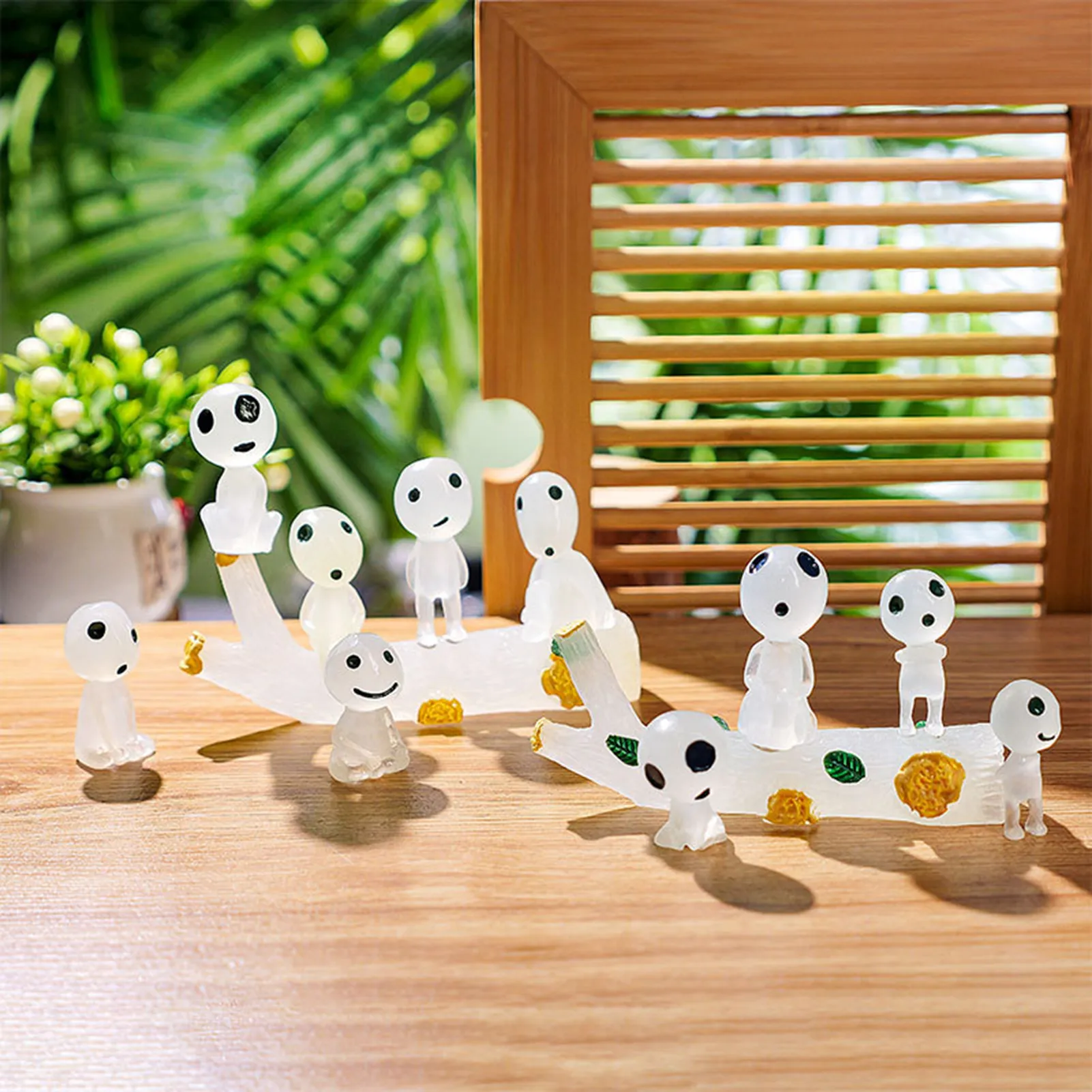 6 Pcs Luminous Ghost Tree Elves Set