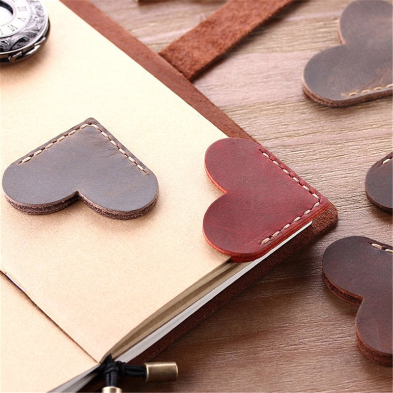 【Christmas Special 50% OFF】Vintage Leather Heart Bookmark Page Corner
