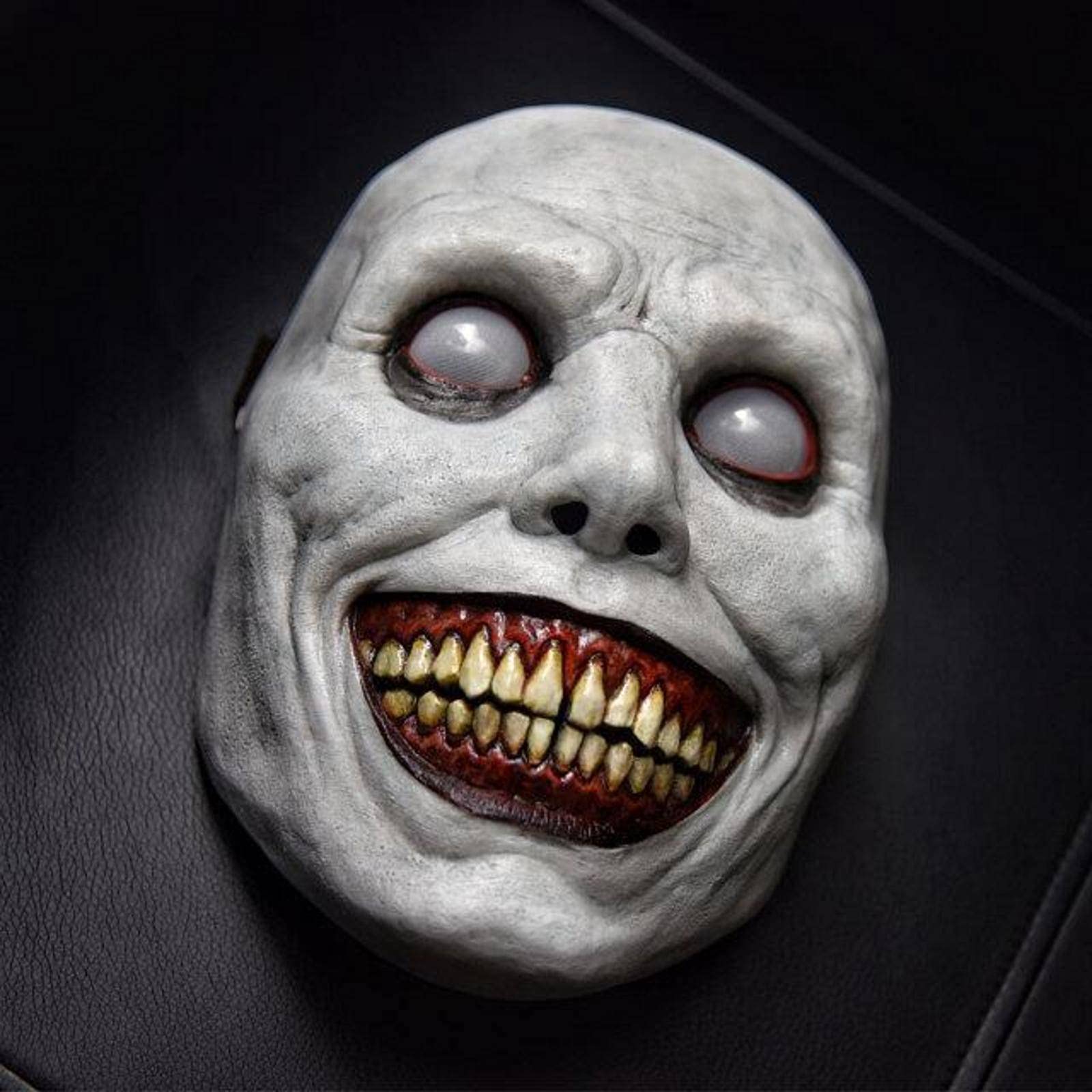 😈Creepy Smiling White Face Devil Mask for Halloween Cosplay 🎃
