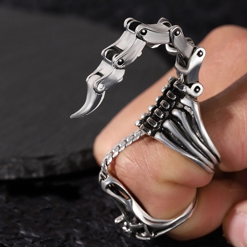 Alien Xenomorph Tail Ring - Biomechanical Ring Design