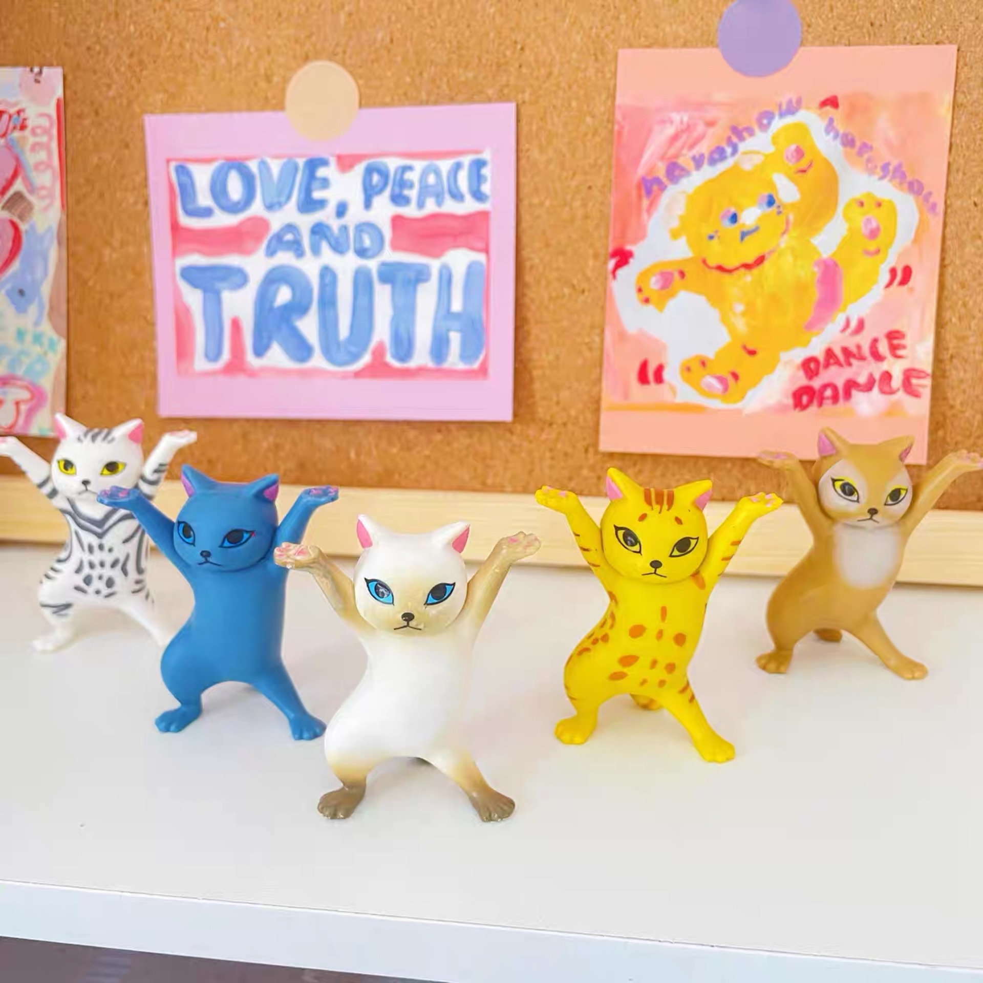 Multifunctional Cat Stand