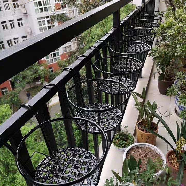 Iron Art Hanging Baskets Plant Pot