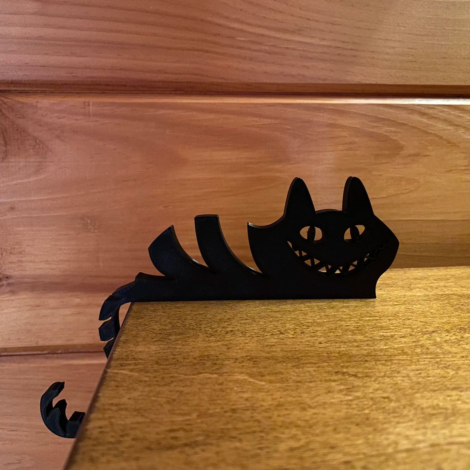 Cheshire Cat House Prop