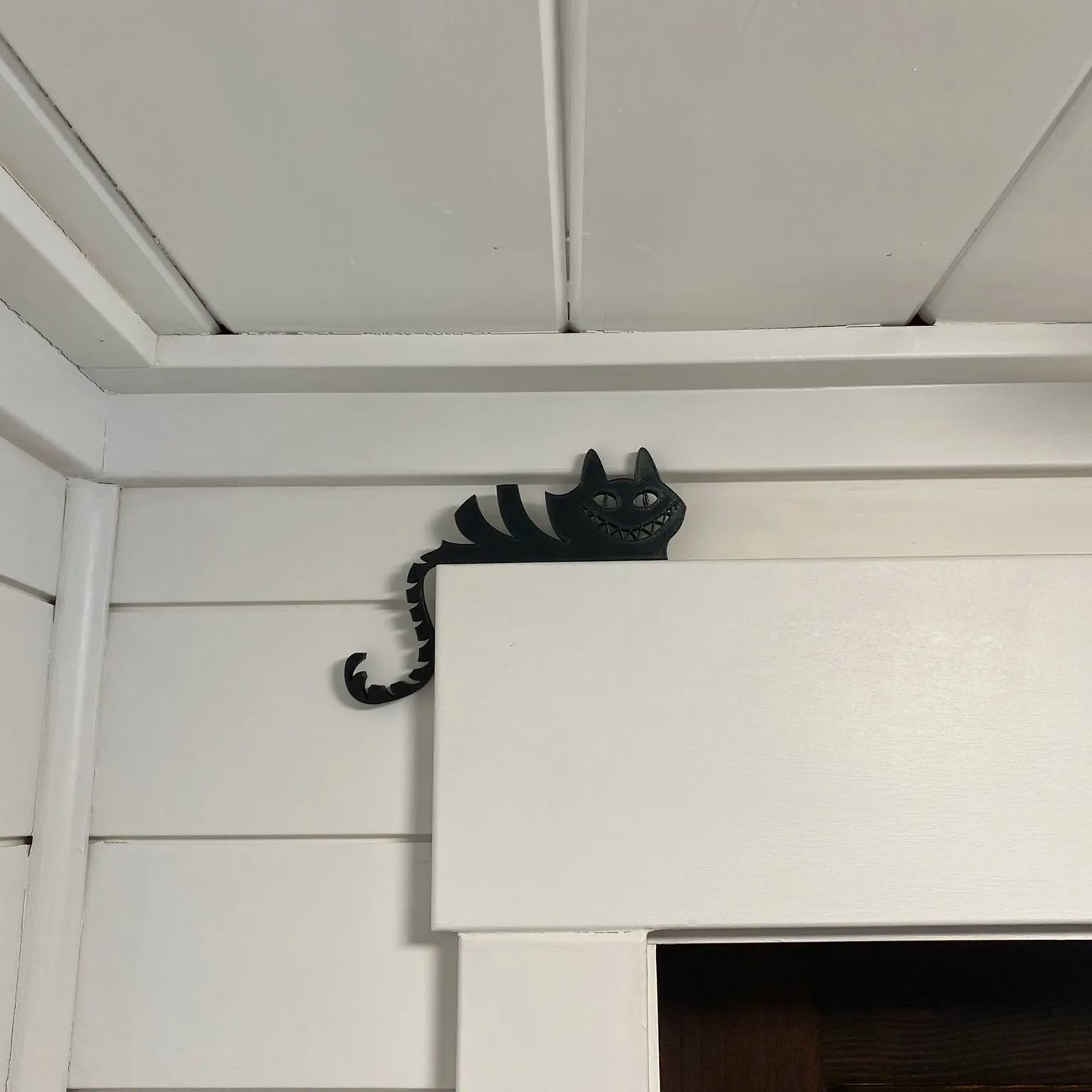 Cheshire Cat House Prop