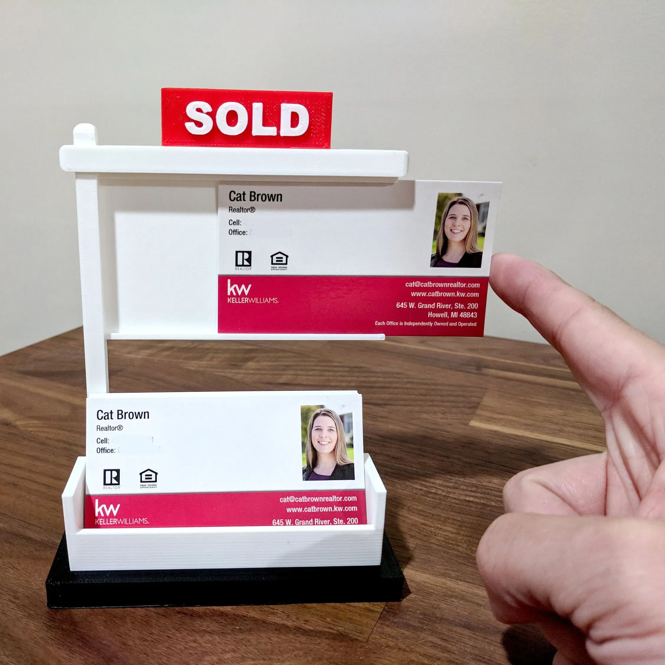 🏠Real Estate Business Card Display