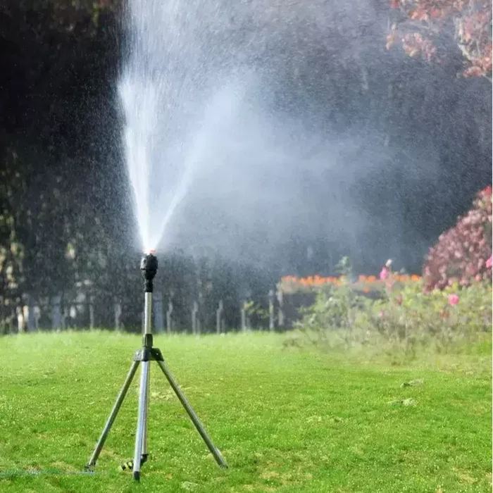 Rotating Tripod Sprinkler