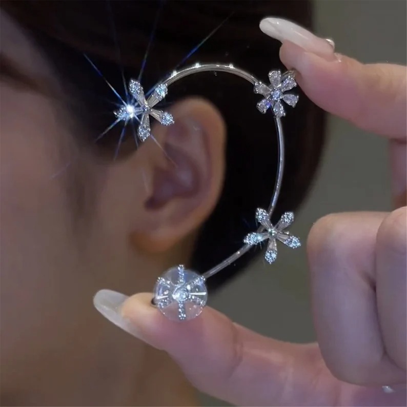 Shiny Non-piercing Rotating Jasmine Cuff Earrings