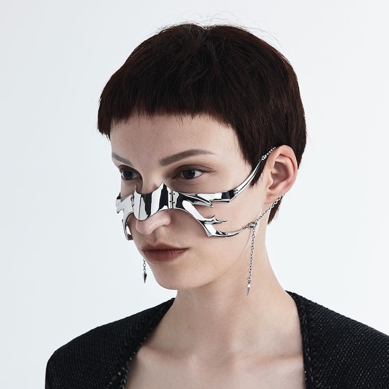 Gothic Metal Mechanical Fluid Face Earring Ornament