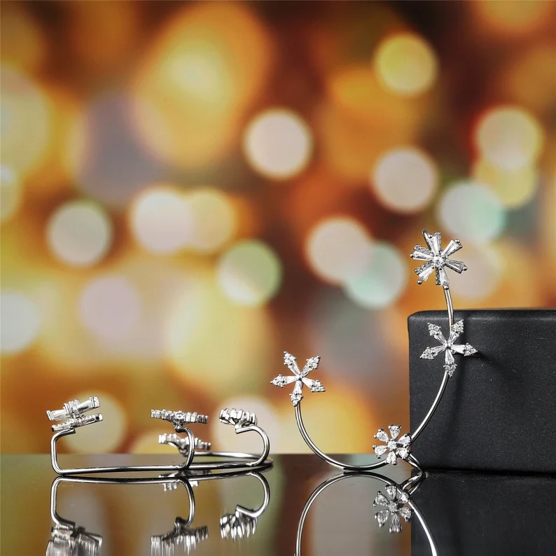 Shiny Non-piercing Rotating Jasmine Cuff Earrings