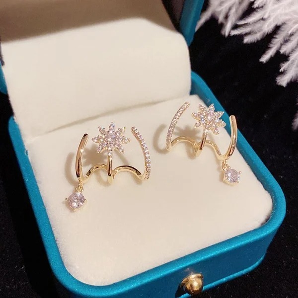 Eight Awn Star Moissanite Earrings