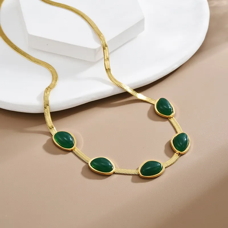EMERALD NECKLACE EARRINGS BRACELET