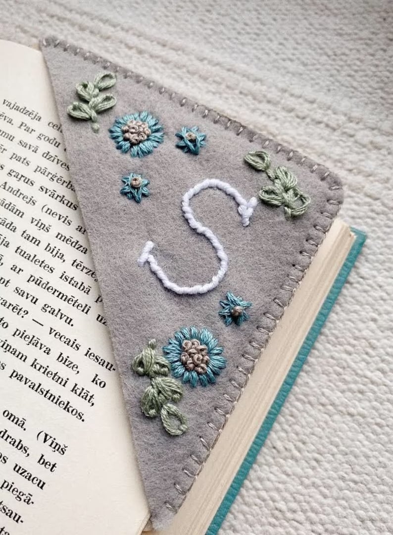 Chritmas Gift to Friends Personalized Hand Embroidered Corner Book Mark