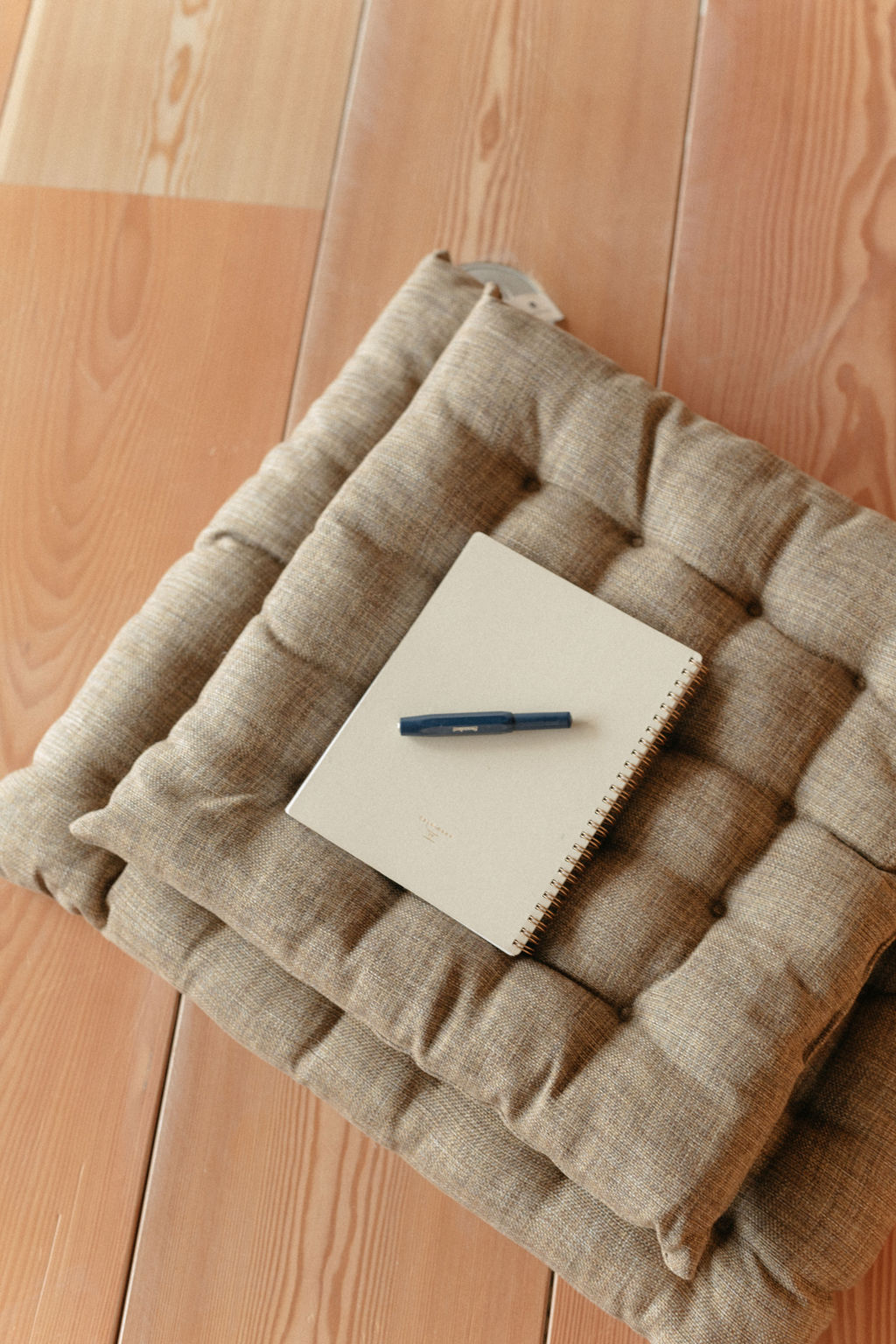 seat cushion with filling – sand